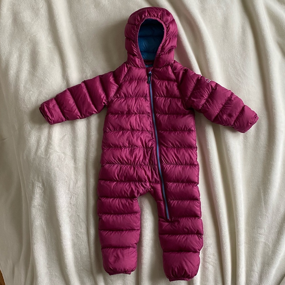 L.L.Bean Infants’ Ultralight 650 Down Snowsuit size 6-12 mo
